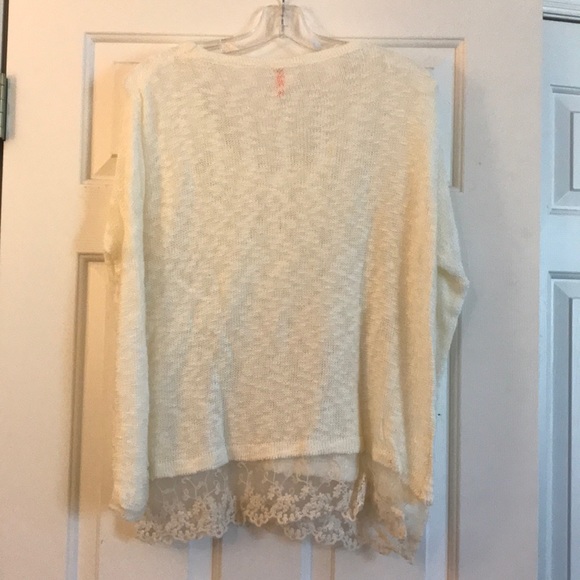 Beach, off-white pull-over sweater - Picture 2 of 2